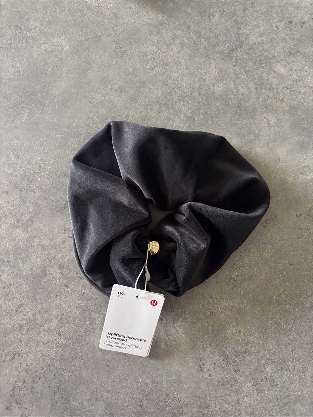 NWT！lululemon athletica Black Oversized Satin Scrunchie
